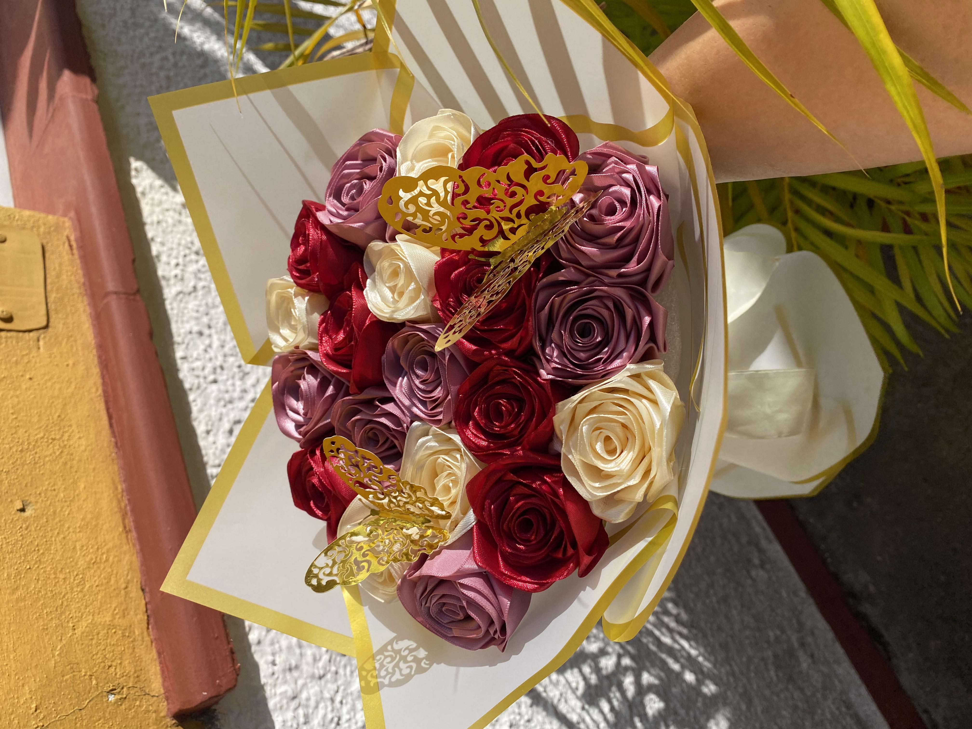 Ramo de flores artificiales personalizado